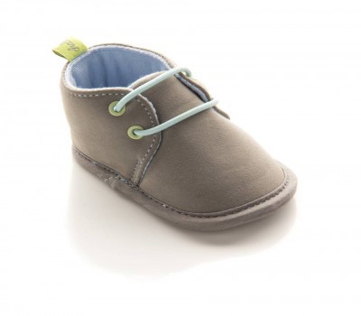 Botín con cordones. Marca Challantin. Talla 0-3-6-9-12-18 meses.